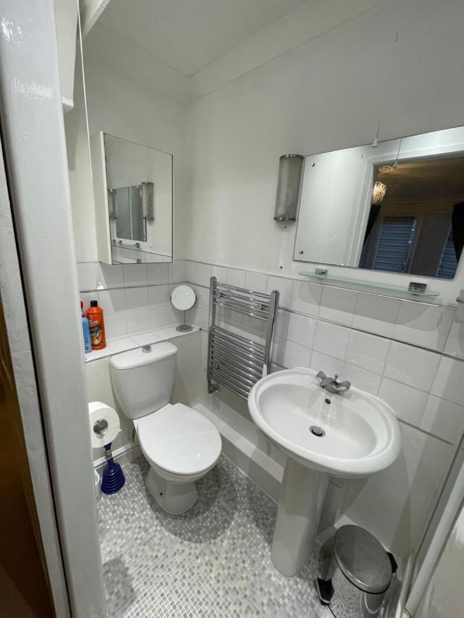 Alder En-Suites Self-Catering With Private Shower 1 Southampton Exterior photo