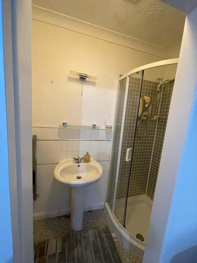 Alder En-Suites Self-Catering With Private Shower 1 Southampton Exterior photo